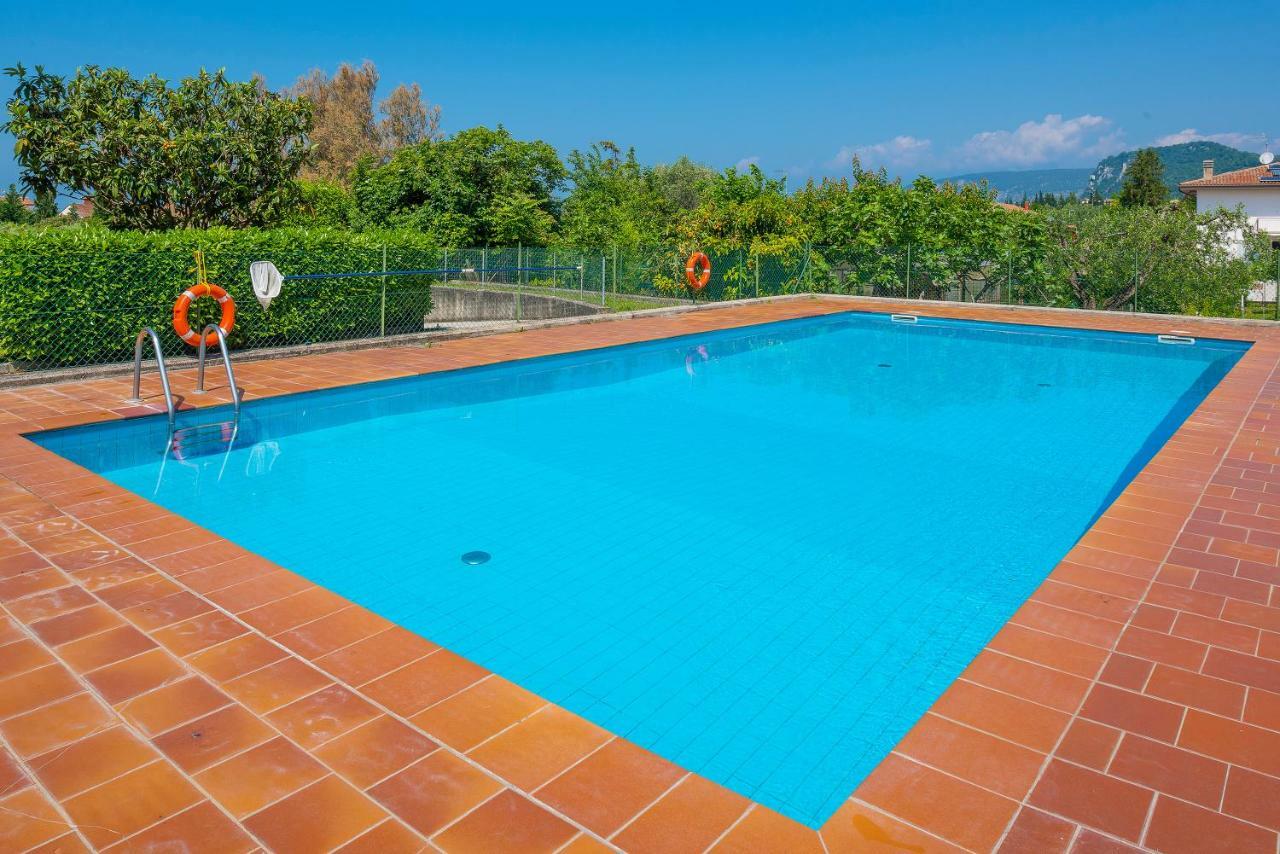 Appartamento Alice Pool Bardolino Exterior foto